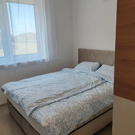 Breeze Jacuzzi House Шиофок