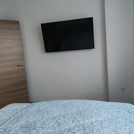 Дом отдыха Breeze Jacuzzi House